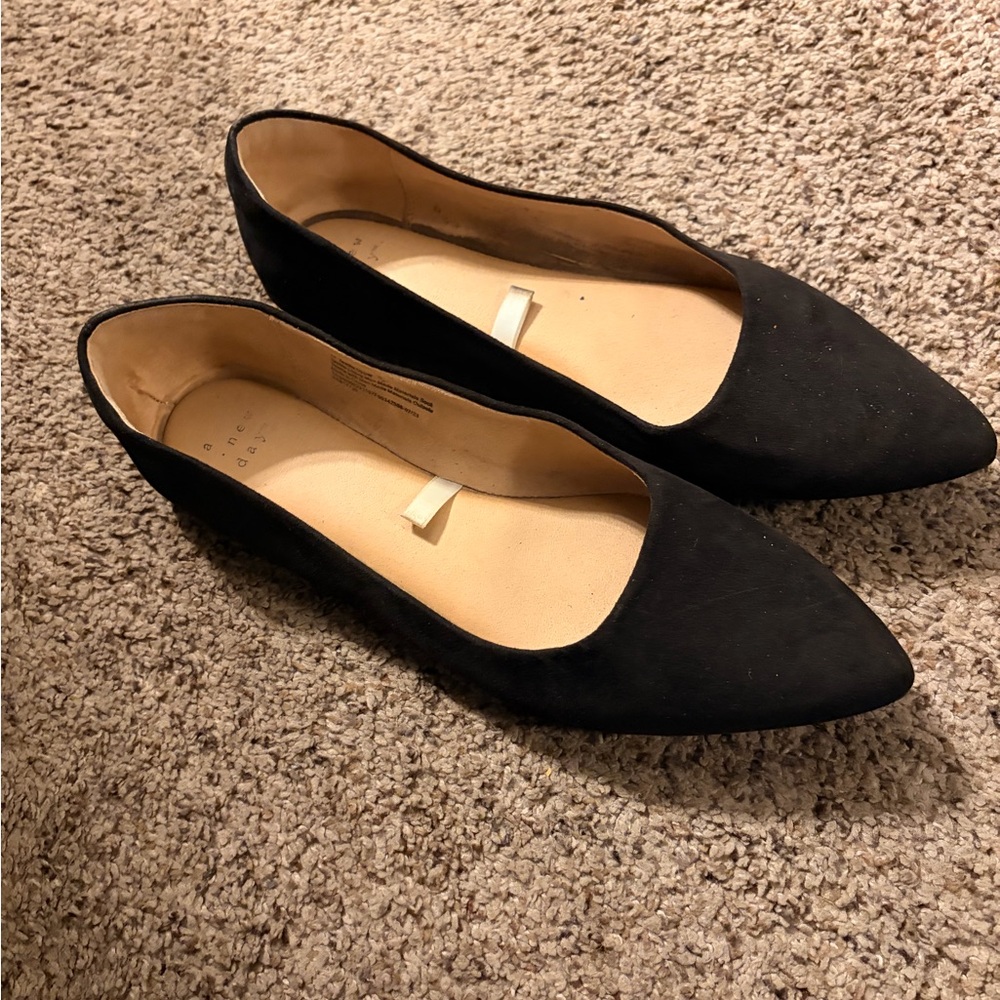 Elegant Black Women's Flats